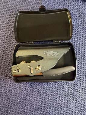 Shiny Model-EM Handheld Embosser Seal Press with Plastic Carrying Case